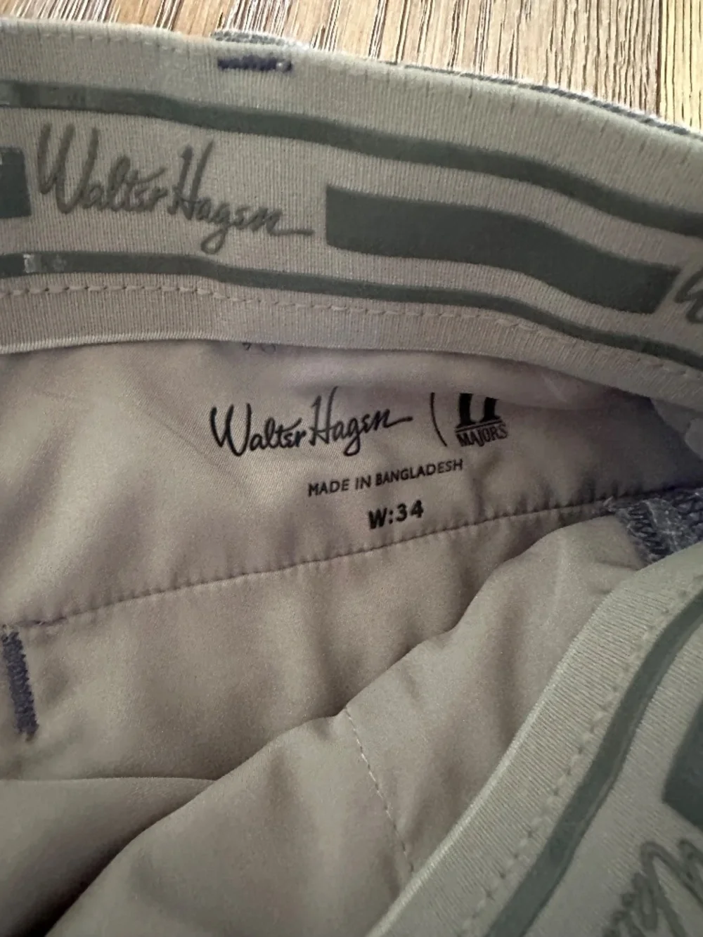 Walter Hagen Flat Front Textured Grid Golf Shorts Men’s 34 Gray